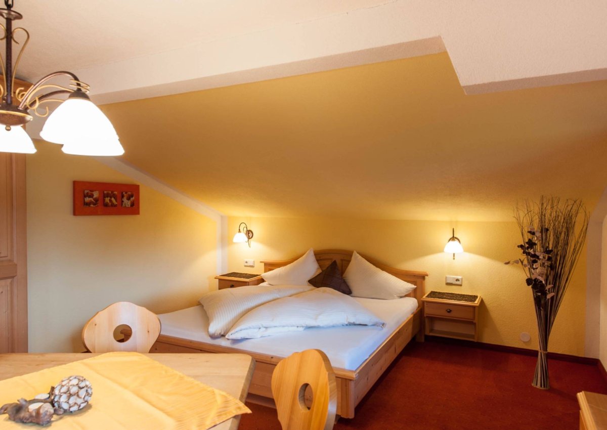 woeberlerhof-ehrwald-familienzimmer_dsc9701.jpg